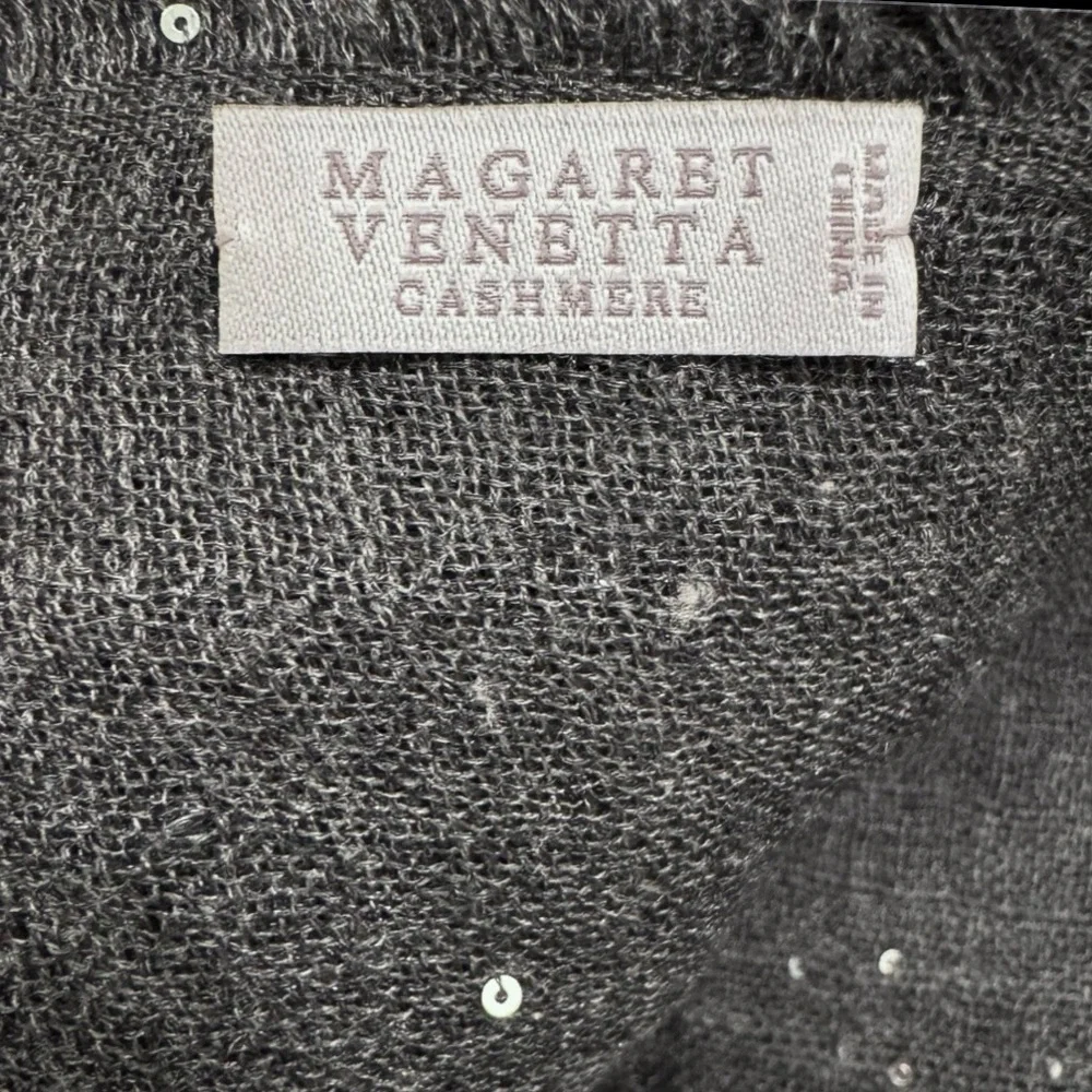 🆕💕Venetta Cashmere Scarf Sheer Sequins & Frayed Edges • DRK GREY • UNISEX • NWOT - Picture 4 of 5